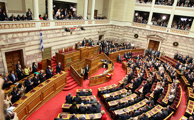 Απίστευτο! Η ενδιάμεση συμφωνία δεν έχει κυρωθεί από τη Βουλή