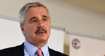 Γ. Μανιάτης: Η ΕΕ να προστατεύσει την Ελληνική μειονότητα της Βορείου Ηπείρου από τις αθέμιτες πρακτικές του Έντι Ράμα