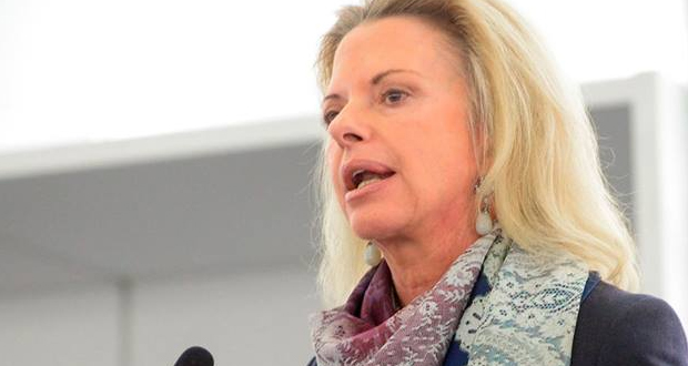 Ελίζα Βόζεμπεργκ: «Η ίση κατανομή ευθυνών είναι το “κλειδί” για το Προσφυγικό»