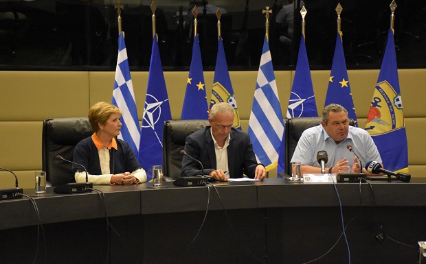 Ενημέρωση ΥΕΘΑ Πάνου Καμμένου στους δημοσιογράφους για τις χρηματοδοτήσεις από την Ευρωπαϊκή Ένωση του προσφυγικού – μεταναστευτικού