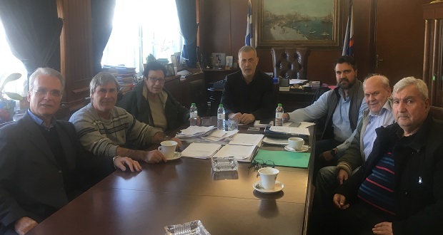Συνάντηση δημάρχου Πειραιά Γιάννη Μώραλη με την Ένωση Τρίτεκνων Νομού Πειραιώς και Νήσων