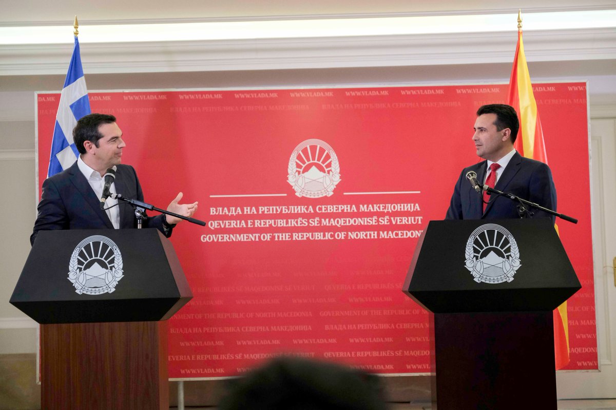 Τσίπρας: Χτίζουμε γέφυρες, γκρεμίζουμε τείχη – Ζάεφ: Συμφωνία προς όφελος των νέων γενεών (βίντεο)