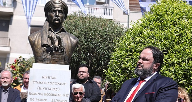 Όλοι οι Πειραιώτες αγκάλιασαν την πρωτοβουλία του δημάρχου Γιάννη Μώραλη για απότιση φόρου τιμής στον ήρωα του ’21 Νικηταρά…
