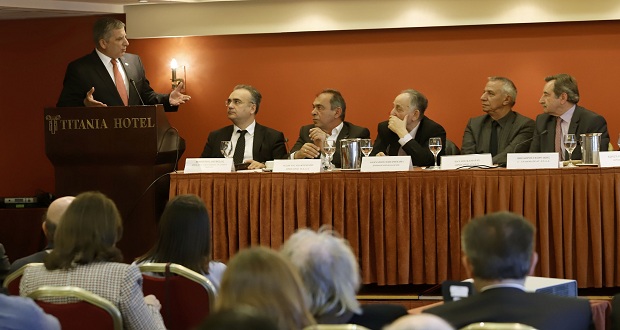 Στην ημερίδα της ΠΕΔΑ για τα όρια της κριτικής στη διάρκεια της προεκλογικής περιόδου των αυτοδιοικητικών εκλογών ο Πρόεδρος της ΚΕΔΕ Γ. Πατούλης