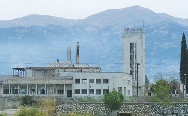 Η απάτη με τα ψεύτικα δισεκατομμύρια ευρώ ληξιπρόθεσμων χρεών σε Εφορία και Ταμεία!