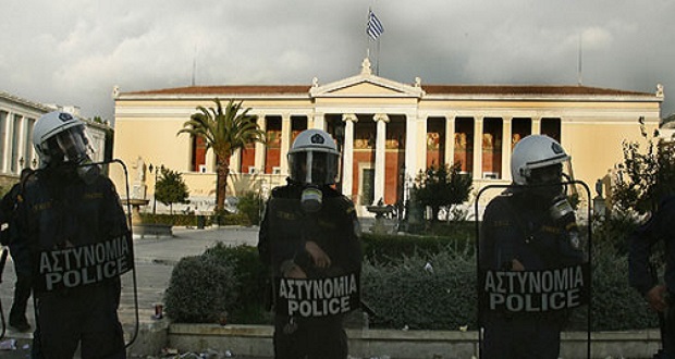Χρ. Χαλαζιάς: Υπάρχει νόμος για το άσυλο, αλλά παραβιάζεται από την εξουσία
