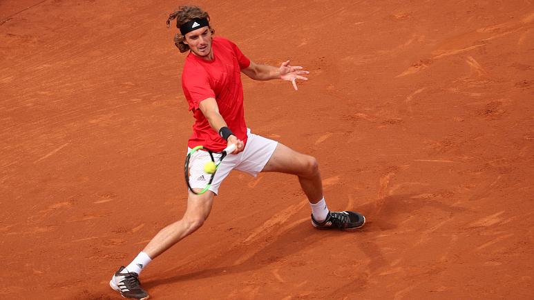 Davis Cup: Η Ελλάδα στα πλέι οφ με ανίκητο τον Στέφανο Τσιτσιπά