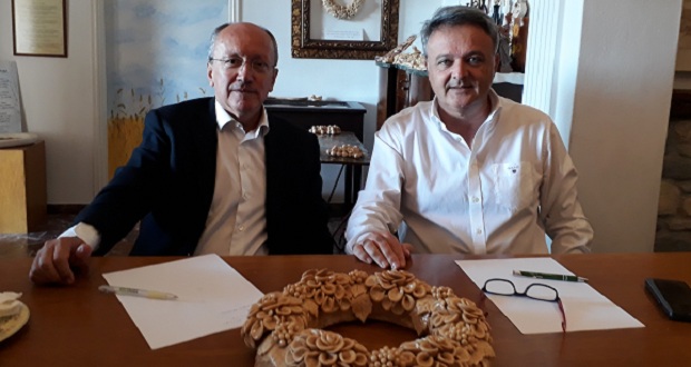 Συνάντηση εργασίας των δημάρχων Μαραθώνα και Ωρωπού