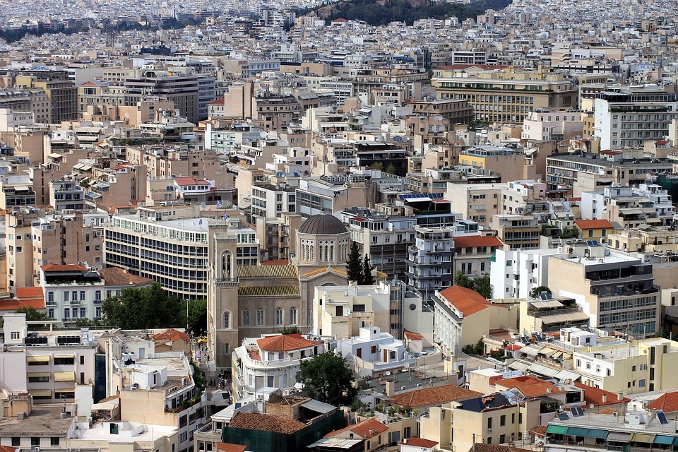 Τα ακίνητα οι “χρυσές” βίζες οι φόροι και η αγορά «Επί του Πιεστηρίου» – LIVE streaming