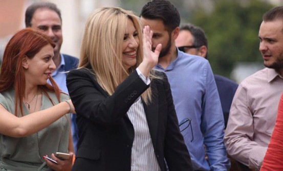 LIVE: Η ομιλία της Φ. Γεννηματά στο Συνέδριο του ΠΑΣΟΚ