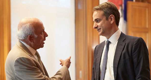 Τι «γυρεύει» στην Ελλάδα ο Πρεμ Γουάτσα