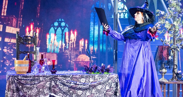 CHRISTMAS THEATER: “ΦΡΙΚΑΝΤΕΛΑ” – Η επιτυχία του Ευγένιου Τριβιζά συνεχίζεται με extra παραστάσεις λόγω μεγάλης ζήτησης
