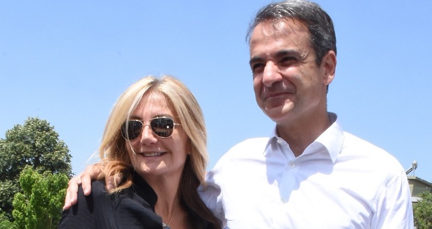 Ορισμένοι αναρωτιούνται αν στις εκλογές του Ιουλίου οι πολίτες δεν ψήφισαν μόνο τον Κυριάκο αλλά και τη Μαρέβα!