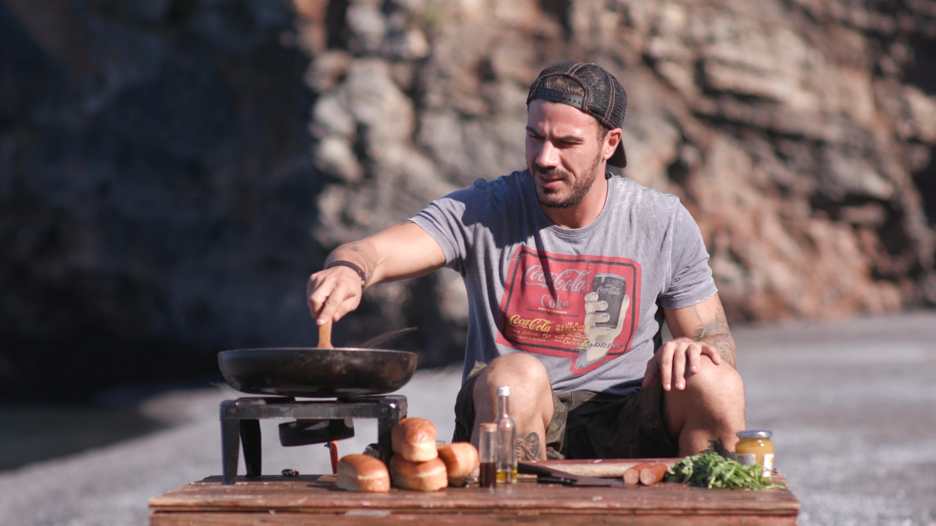 Πρεμιέρα για την «Akis’ Food Tour» αυτή την Κυριακή στον Alpha