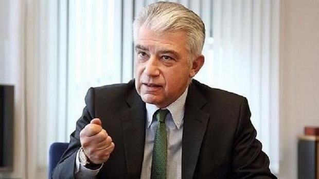Της χρωστάμε κι από πάνω της Γερμανίας!