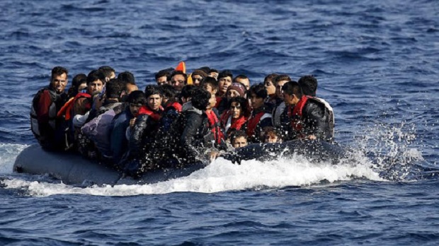 Η σκόπιμη υποτίμηση και η συγκάλυψη των κινδύνων που επιφέρει η παράνομη μετανάστευση