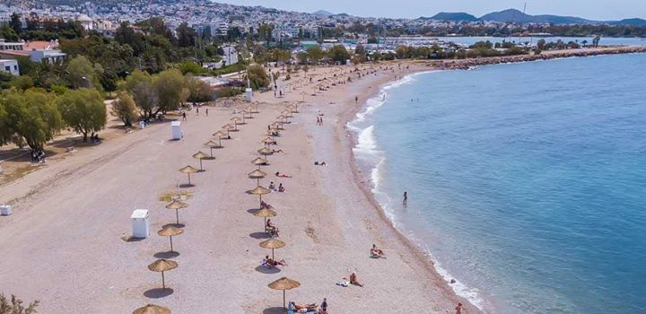 Χ. Θεοχάρης στο BBC: Η κοινωνική αποστασιοποίηση ήλθε και θα μείνει γι΄αυτό το καλοκαίρι