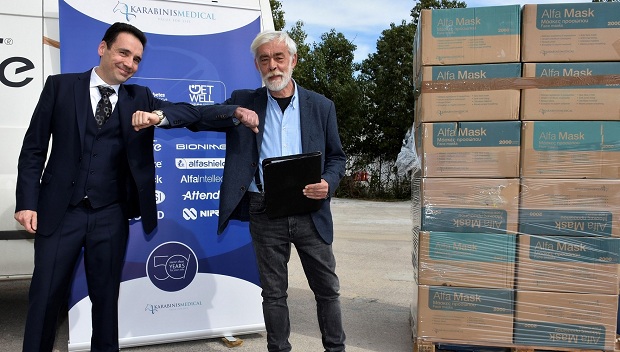 ΔΩΡΕΑ 100.000 ΜΑΣΚΕΣ ΑΠΟ ΤΗΝ KARABINIS MEDICAL ΣΕ ΠΦΣ & ΟΣΦΕ
