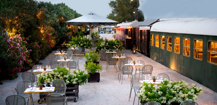 Διακοπές… χωρίς αποσκευές στην open-air «Αποβάθρα» του Τρένου στο Ρουφ