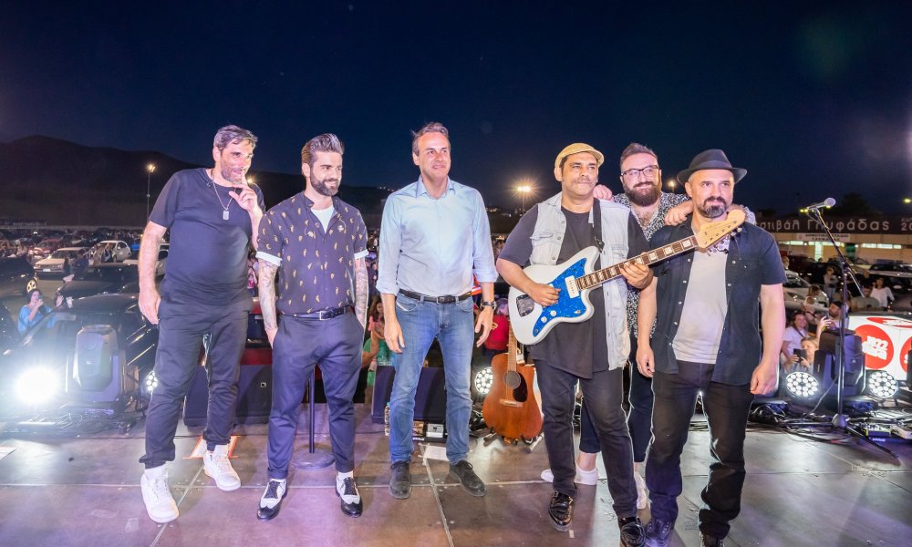 20 χρόνια χορό γιόρτασαν οι ONIRAMA στη Γλυφάδα