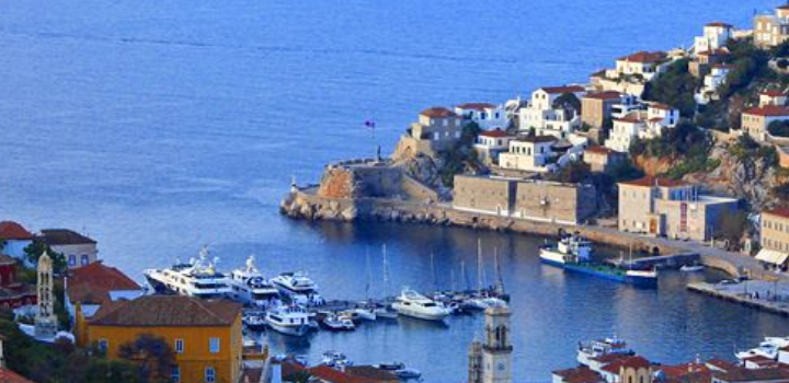 Ξεκινούν οι εργασίες αποκατάστασης του παραδοσιακού λιθόστρωτου στο λιμάνι της Ύδρας…