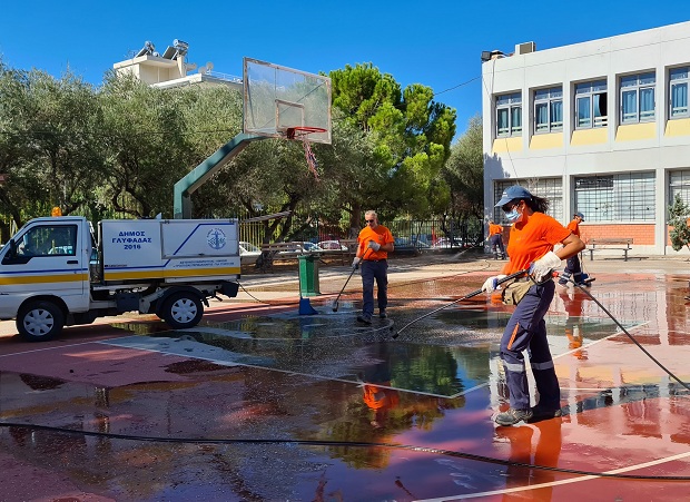 Δήμος Γλυφάδας: Με θερμικές πύλες και υγειονομικό υλικό όλα τα σχολεία