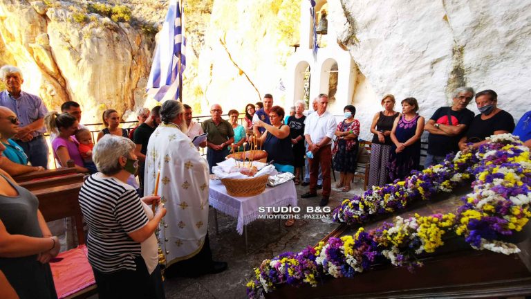Ναύπλιο: Η εορτή του Γενεσίου της Θεοτόκου στην Καραθώνα (εντυπωσιακες φωτο – video)