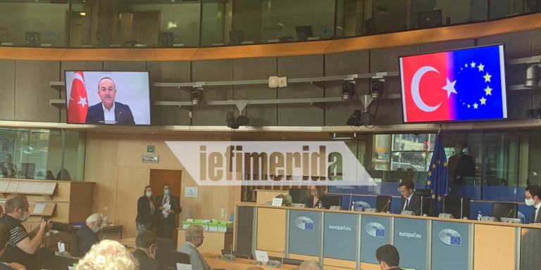 Απίστευτη προβοκάτσια του Τσαβούσογλου μέσα στο Ευρωκοινοβούλιο