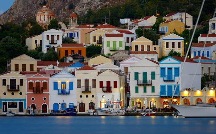 Πόσο θάλασσα τα κάνατε με το Καστελόριζο; Ίσαμε την Ανατολική Μεσόγειο…