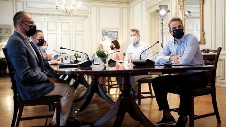Μητσοτάκης: Η κοινωνία είναι σύμμαχος στην προσπάθεια για τη χρήση μάσκας
