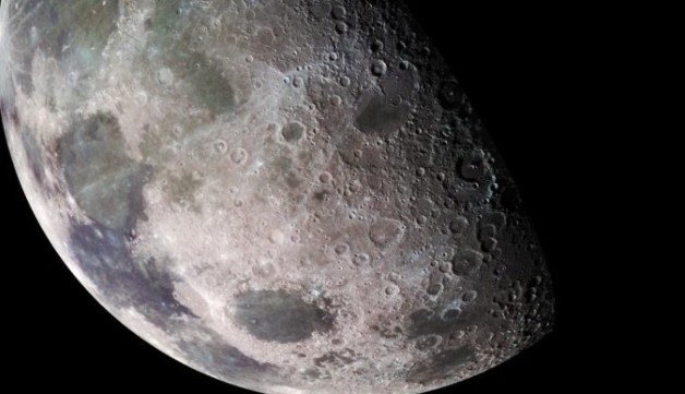 Νερό στη Σελήνη ανίχνευσε η NASA – Τι αλλάζει για τις αποστολές στο φεγγάρι