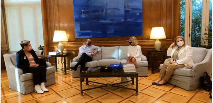 Πρόγραμμα δωρεάν μαστογραφίας, ανακοίνωσε ο Κυρ. Μητσοτάκης μιλώντας με γυναίκες που νίκησαν τον καρκίνο του μαστού