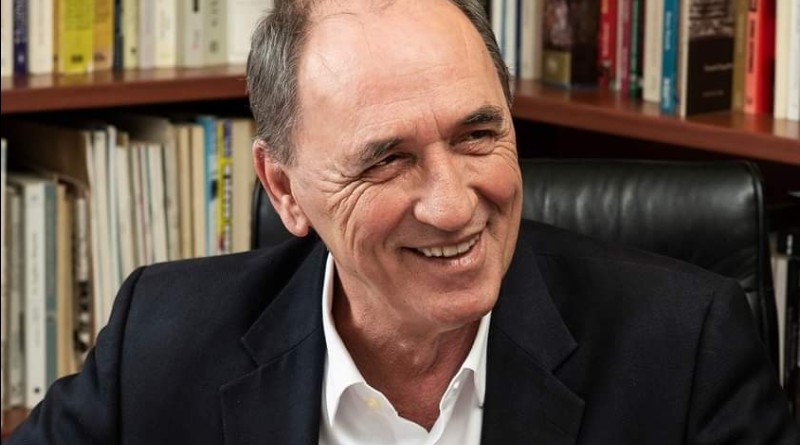 Γ. Σταθάκης στο “Π”: «Έκθεση Πισσαρίδη»: Παλιό κρασί σε νέα μπουκάλια