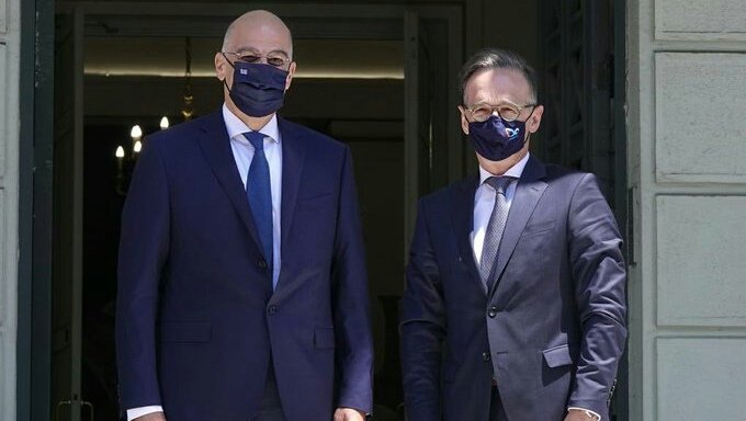 Δένδιας – Μάας: Οι περιφερειακές εξελίξεις στο επίκεντρο της συνομιλίας