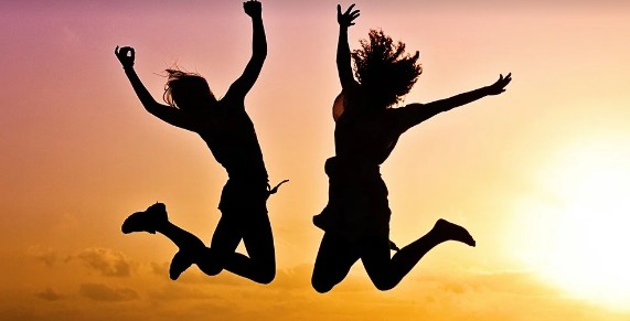 Πού βρίσκεται η Ελλάδα στην ετήσια λίστα των πιο ευτυχισμένων χωρών