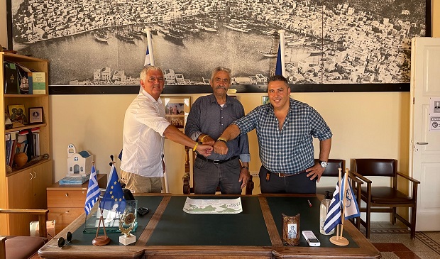 ΥΠΕΓΡΑΦΗ ΧΑΡΤΑ ΟΙΚΟΛΟΓΙΚΗΣ ΣΥΜΠΟΡΕΥΣΗΣ ΜΕΤΑΞΥ ΔΗΜΟΥ ΜΕΓΙΣΤΗΣ ΚΑΙ «AQUAHELP FOUNDATION»