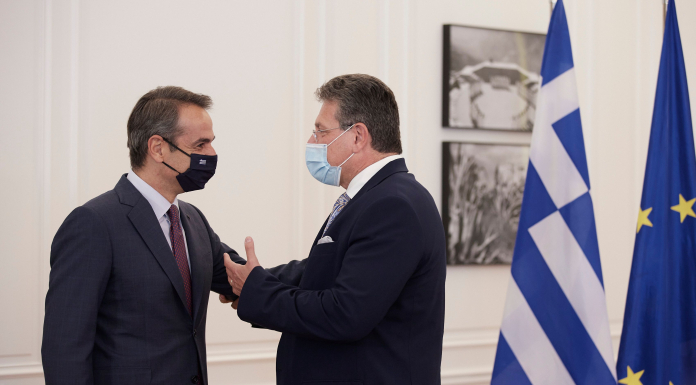 Η κλιματική κρίση, η ανάγκη ψηφιακής μετάβασης και η αντιμετώπιση των ανισοτήτων στο επίκεντρο της συνάντησης Μητσοτάκη – Σέφκοβιτς