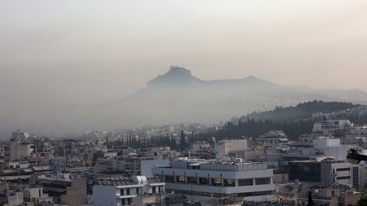ΕΑΑ: Επιβλαβή σωματίδια στην ατμόσφαιρα της Αττικής – Οδηγίες προς τους πολίτες