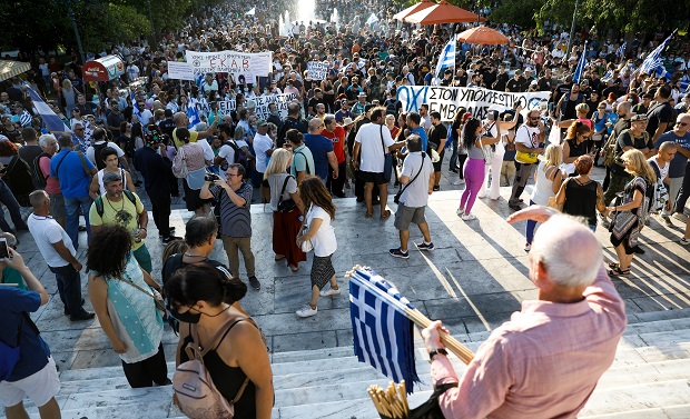 Εκτός ελέγχου οι αρνητές του υποχρεωτικού εμβολιασμού!