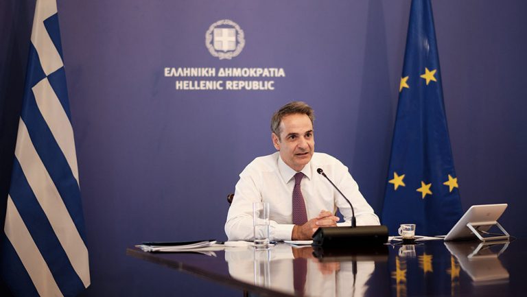 Υποχρεωτικός εμβολιασμός στους άνω των 60 ετών ή επιβολή διοικητικού προστίμου υπέρ δομών υγείας