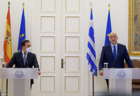 Χοσέ Μανουέλ Αλμπάρες Μπουένο – Πάρ’ τον στον γάμο σου…
