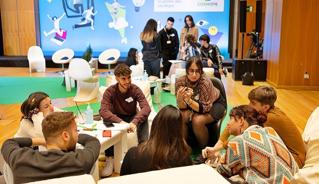 Υποτροφίες COSMOTE: 30 νέοι φοιτητές ενισχύθηκαν με πάνω από €500.000 για να πραγματοποιήσουν τις σπουδές τους