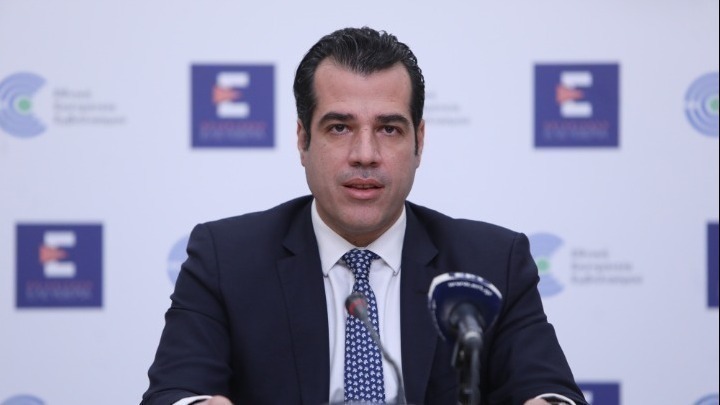 Θάνος Πλεύρης: «Δεν θα υπάρχει καμία επιβάρυνση στους πολίτες – Δεν υπάρχει λόγος ανησυχίας από τις ελλείψεις παιδιατρικών φαρμάκων»