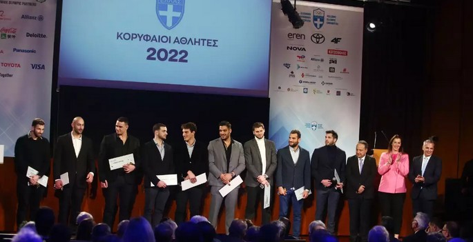Λάμψη και «άρωμα» Ολυμπιακών Αγώνων στην εκδήλωση βραβεύσεων της ΕΟΕ (video)