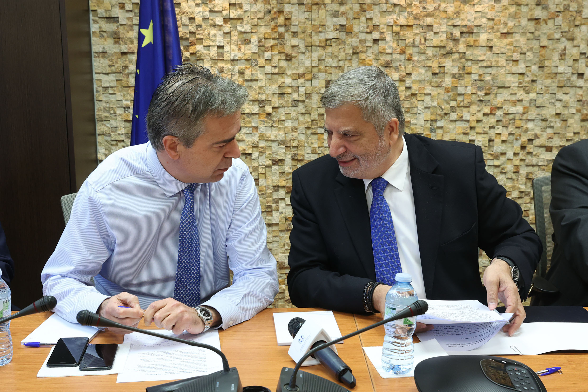 Περιφέρεια Αττικής: Νέες μελέτες για την κατασκευή σύγχρονων σχολείων στην Ελευσίνα, την Πετρούπολη και τις Αχαρνές