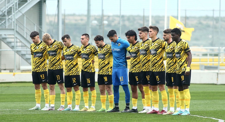 ΑΕΚ Β’ – Καλαμάτα 0-0: Λευκή ισοπαλία σε πένθιμο κλίμα