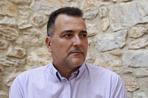 Ηλίας Μαγκλίνης: Ήταν μύθος προτού τον δω ζωντανά στο γήπεδο