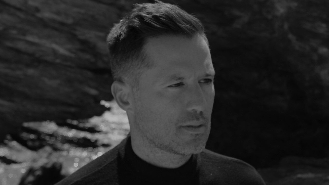 Adam Tsarouchis: “Stay With you” (Official Video Clip)