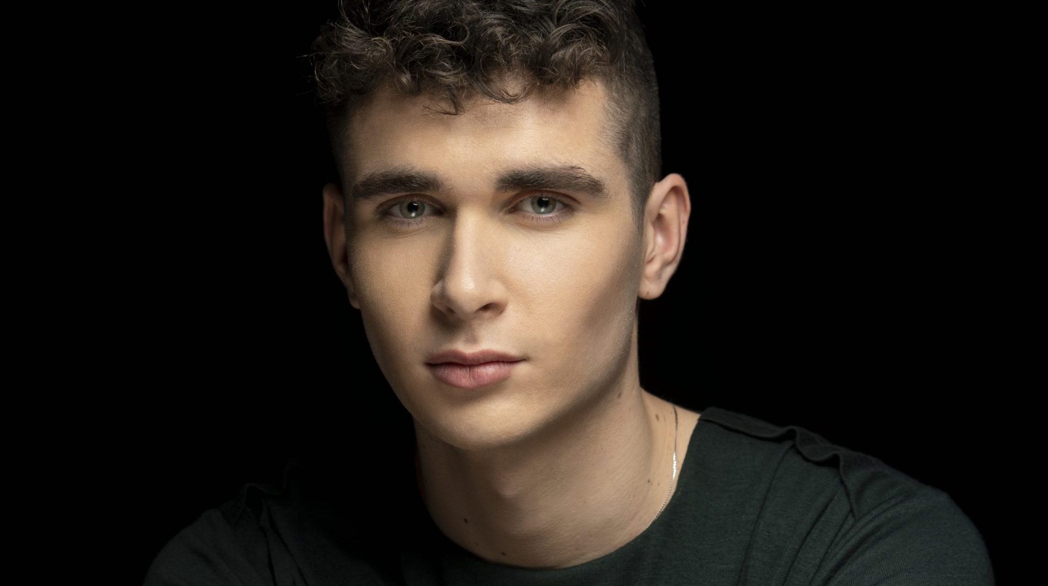 Victor Vernicos: Στην τελική ευθεία για τη Eurovision 2023 – (video)