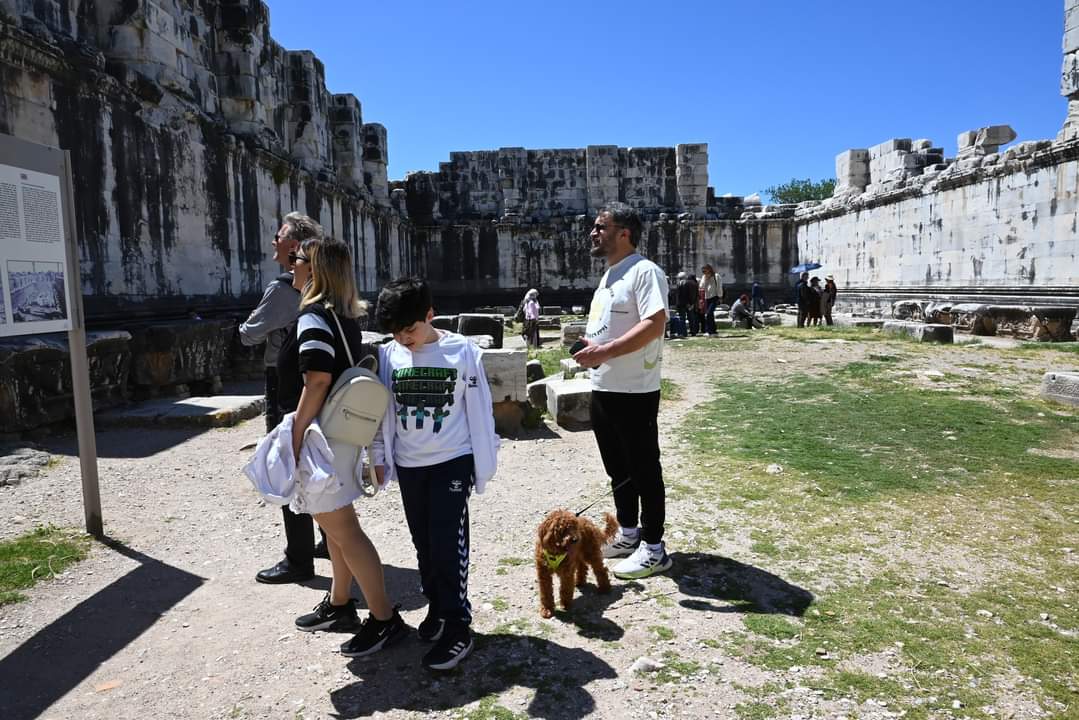 ΥΠΠΟΑ: Ζώα συντροφιάς σε περισσότερους από 120 αρχαιολογικούς χώρους